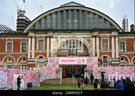 Londra, Regno Unito. 22 marzo 2024. The Ideal Home Show - il giorno di apertura della Pasqua primaverile a Olympia, Londra, Regno Unito. Credito: Vedi li/Picture Capital/Alamy Live News Foto Stock