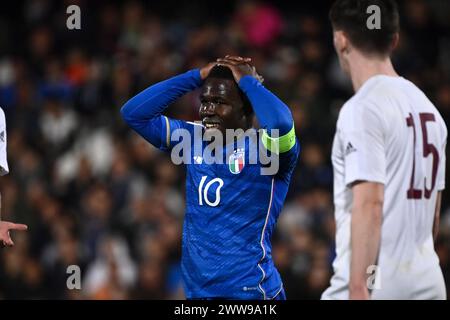 Cesena, Italia. 22 marzo 2024. Wilfried Gnonto, italiano, guarda durante la partita di qualificazione del Campionato europeo Under 21 2025 tra Italia e Lettonia allo stadio Dino Manuzzi - Sport, calcio - Cesena, Italia - venerdì 22 marzo 2024 (foto di massimo Paolone/LaPresse) Credit: LaPresse/Alamy Live News Foto Stock