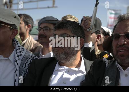 Sanaa, Yemen. 22 marzo 2024. YEMEN. I sostenitori di Houthi protestano contro gli Stati Uniti e Israele credito: Hamza Ali/Alamy Live News Foto Stock