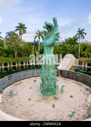 Miami Beach, Florida, Stati Uniti - 15 marzo 2024: Foto aerea Miami Beach Holocaust Memorial Hand Foto Stock