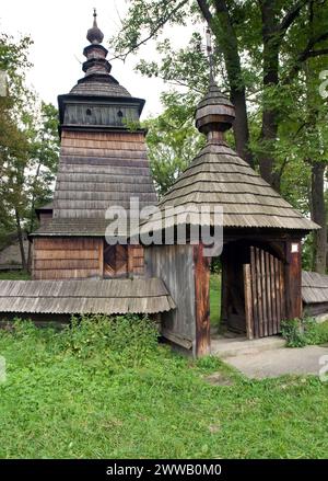 Chiesa greco-cattolica dei Santi Cosma e Damiano a Bartne, Polonia Foto Stock