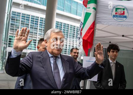 Milano, Italia. 23 marzo 2024. Il Ministro degli esteri Antonio Tajani alla conferenza stampa di forza Italia per le europee - Cronaca - Milano - Italia - sabato 23 marzo 2024 (foto Marco Cremonesi/LaPresse) il Ministro degli Esteri Antonio Tajani alla conferenza stampa di forza Italia per le elezioni europee - News - Milano - Italia - sabato 23 marzo 2024 (foto Marco Cremonesi/LaPresse) crediti: LaPresse/Alamy Live News Foto Stock