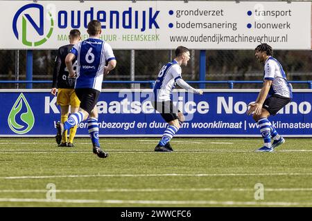 HEEMSKERK - 23-03-2024, Sportpark de Vlotter. Betnation Divisie. Dutch Tweede divisie, stagione 2023-2024. Durante la partita ADO 20 - Excelsior Maassluis. Il giocatore del ADOÕ20 Joey van Esveld festeggia dopo aver segnato 1-0 Foto Stock