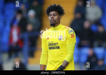 Birkenhead, Regno Unito. 23 marzo 2024. Corey Addai, il portiere di Crawley Town guarda. EFL Skybet Football League Two Match, Tranmere Rovers contro Crawley Town a Prenton Park, Birkenhead, Wirral sabato 23 marzo 2024. Questa immagine può essere utilizzata solo per scopi editoriali. Solo per uso editoriale, .pic di Chris Stading/ credito: Andrew Orchard fotografia sportiva/Alamy Live News Foto Stock