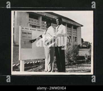 L'immagine raffigura una località in Uganda, evidenziando le caratteristiche geografiche e ambientali della regione. Foto Stock