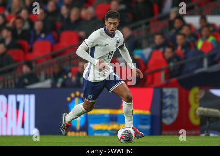 Londra, Regno Unito. 23 marzo 2024. L'Inghilterra Jude Bellingham rompe con il pallone durante l'amichevole internazionale Inghilterra contro Brasile allo stadio di Wembley, Londra, Regno Unito, 23 marzo 2024 (foto di Gareth Evans/News Images) a Londra, Regno Unito, il 23/3/2024. (Foto di Gareth Evans/News Images/Sipa USA) credito: SIPA USA/Alamy Live News Foto Stock