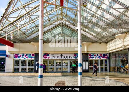 Pavilions Shopping Centre, High Street, Uxbridge, Borough of Hillingdon, Londra, Inghilterra, Regno Unito Foto Stock