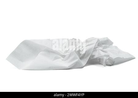 Carta straccia. Tessuto di carta avvitato usato isolato su sfondo bianco. Igiene personale Foto Stock