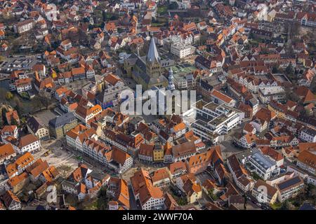 Luftbild, kath. Kirche St Patrokli-Dom und Kirche St Petri ALDE Kerke , Rathaus Renovierung und Altstadt Wohngebiet, Soest, Soester Börde, Nordrhein-Westfalen, Deutschland ACHTUNGxMINDESTHONORARx60xEURO Börde Foto Stock