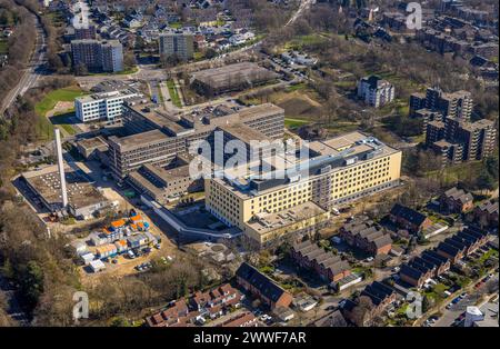 Luftbild, Helios Klinikum Niederberg Krankenhaus mit Neubau Erweiterungsbau, Wohngebiet, Velbert, Ruhrgebiet, Nordrhein-Westfalen, Deutschland ACHTUNGxMINDESTHONORARx60xEURO *** Vista aerea, ospedale Helios Klinikum Niederberg con nuova estensione, zona residenziale, Velbert, zona della Ruhr, Renania settentrionale-Vestfalia, Germania ATTENTIONxMINDESTHONORARx60xEURO Foto Stock