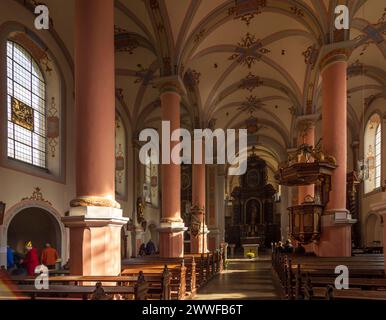 Chiesa parrocchiale cattolica di San Giuseppe Pfarrkirche St Monastero Giuseppe e Carmelitani , nave Beilstein Mosel Rheinland-Pfalz, Renania-Palat Germania Foto Stock