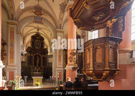 Chiesa parrocchiale cattolica di San Giuseppe Pfarrkirche St Monastero Giuseppe e Carmelitani , nave Beilstein Mosel Rheinland-Pfalz, Renania-Palat Germania Foto Stock