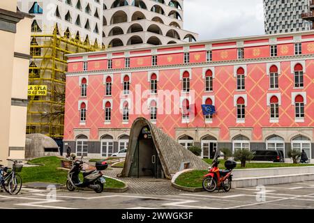 Ex bunker nucleare, ora operativo come museo e galleria d'arte Bunk Art 2 a Tirana, Albania. Foto Stock