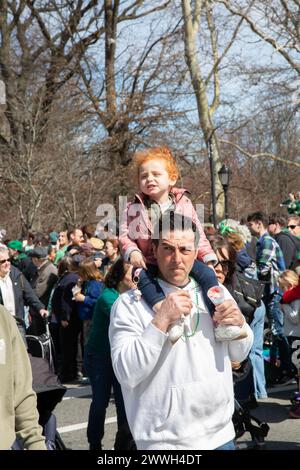 49esima parata annuale del giorno di San Patrizio nel 2024 a Park Slope Brooklyn, New York. Foto Stock