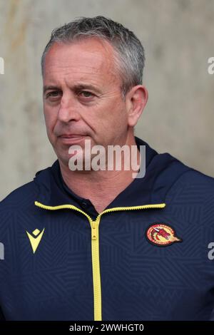 Halifax, Regno Unito. 24 marzo 2024. The Shay Stadium, Halifax, West Yorkshire, 24 marzo 2024. Betfred Challenge Cup Halifax Panthers vs Catalan Dragons Steve McNamara (capo allenatore) di Catalans Dragons Credit: Touchlinepics/Alamy Live News Foto Stock