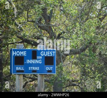 Tabellone per il punteggio dell'Outfield di baseball tabellone per il punteggio dell'Outfield di baseball, in largo, Florida. Copyright: xZoonar.com/NormxLanex 1042874524ST Foto Stock