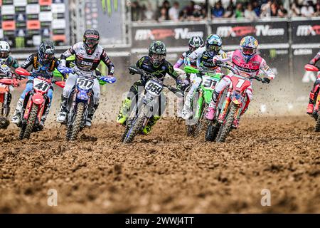 Spagna, Spagna. 24 marzo 2024. Motocross World Championship-Round 2-MXGP di SPAGNA-MADRID-24 marzo 2024-MXGP Class-Start durante MXGP di Spagna, Motocross in Spagna, 24 marzo 2024 Credit: Independent Photo Agency/Alamy Live News Foto Stock