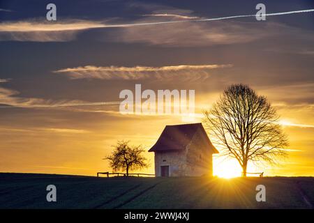 Svizzera, Laufental, Brislach, Baselland, Baselbiet, Brislach BL, Schällhüsli, atmosfera serale, tramonto Foto Stock