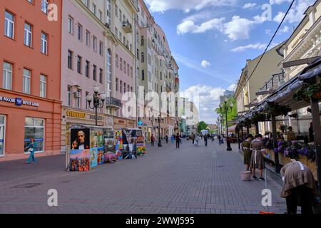 Mosca, Russia, 11 maggio 2023. Arbat Street a Mosca in una giornata di sole Foto Stock