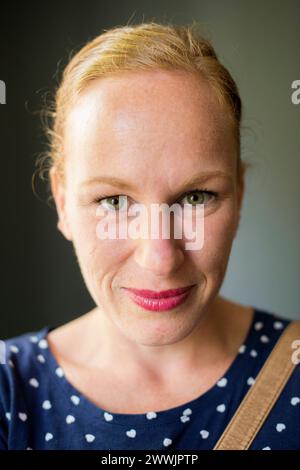 Ritratto donna dai capelli rossi Tilburg, Paesi Bassi. Primo piano - ritratto di una donna dai capelli rossi. MRYES Tilburg Studio Tuinstraat Noord-Brabante Paesi Bassi Copyright: XGuidoxKoppesx Foto Stock
