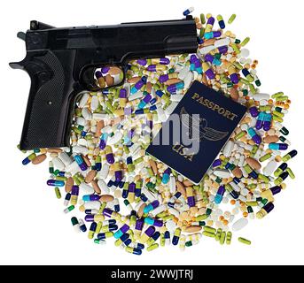 Pistola per passaporto e pillole che mostrano il commercio internazionale di droga Foto Stock