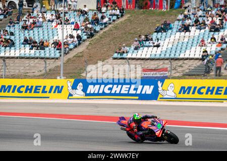 Portimao, Portogallo. 23 marzo 2024. PORTIMAO, PORTOGALLO - 23 MARZO: Italiano Franco Morbidelli, prima Pramac Racing durante il grande Premio Tissot de Portugal, classe MotoGP, Sprint Race all'autodromo Internacional do Algarve il 23 marzo 2024 a Portimao, Portogallo. (Foto di Henk Seppen/Orange Pictures) credito: Orange Pics BV/Alamy Live News Foto Stock