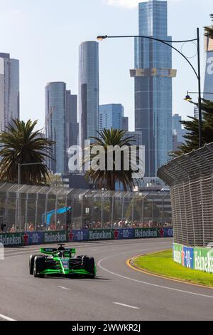 Albert Park, Australia, 24 marzo 2024. La Finlandia Valtteri Bottas alla guida per la Svizzera ha vinto il Team di F1 Kick Sauber[15][b] durante il Gran Premio d'Australia di F1 Rolex al Melbourne Grand Prix Circuit il 24 marzo 2024 ad Albert Park, Australia. Crediti: Dave Hewison/Speed Media/Alamy Live News Foto Stock