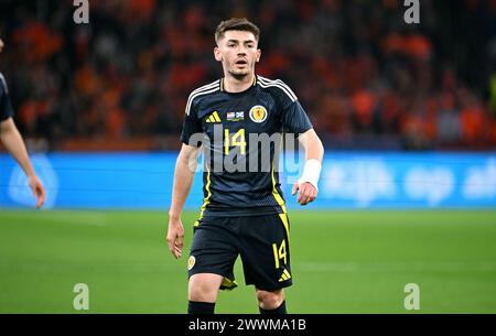 Fussball, LŠnderspiel, Freundschaftsspiel zur Euro 2024, Amsterdam Arena, Niederlande - Schottland 4:0; Billy Graham (SCO). Aktion, Einzelbild. LE NORMATIVE UEFA VIETANO QUALSIASI USO DI FOTOGRAFIE COME SEQUENZE DI IMMAGINI E/O QUASI-VIDEO Foto Stock