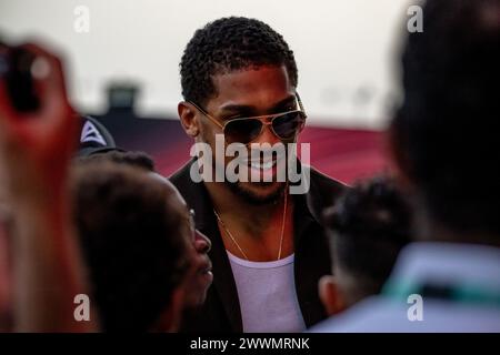 CIRCUITO DI JEDDAH CORNICHE, ARABIA SAUDITA - 09 MARZO: Anthony Joshua, pugile professionista britannico, campione dei pesi massimi, durante il Gran Premio dell'Arabia Saudita sul circuito di Jeddah Corniche domenica 9 marzo 2024 a Jeddah, Arabia Saudita. (Foto di Michael Potts/Agenzia BSR) credito: Agenzia BSR/Alamy Live News Foto Stock