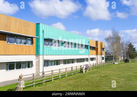 Horses and School of Veterinary Medicine Sutton Bonnington Campus University of Nottingham University Sutton Bonnington Leicestershire Inghilterra Regno Unito GB Foto Stock