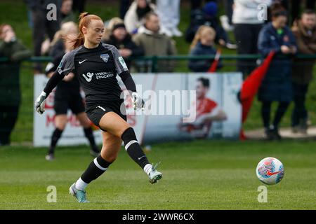 Durham Women's Naoisha McAloon durante il match per il titolo femminile fa tra Sunderland Women e Durham Women FC a Eppleton CW, Hetton, domenica 24 marzo 2024. (Foto: Mark Fletcher | mi News) crediti: MI News & Sport /Alamy Live News Foto Stock