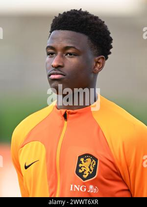 ASSEN - Isaac Babadi Holland U19 durante la partita di qualificazione al Campionato europeo nel gruppo 2 d'élite tra Paesi Bassi O19 e Francia O19 allo Sportpark Marsdijk il 23 marzo 2024 ad Assen, Paesi Bassi. ANP | Hollandse Hoogte | GERRIT VAN COLOGNE Foto Stock