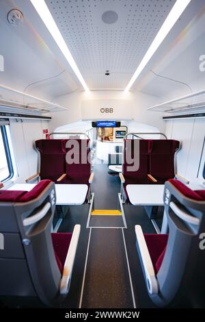 Tour ÖBB delle Ferrovie federali austriache "Railjet della nuova generazione", venerdì 22 marzo 2024, a Vienna, Austria. , . Credito: APA-defacto Datenbank und ContentManagement GmbH/Alamy Live News Foto Stock