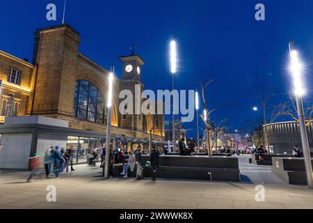 Esterno della stazione di Kings Cross Foto Stock