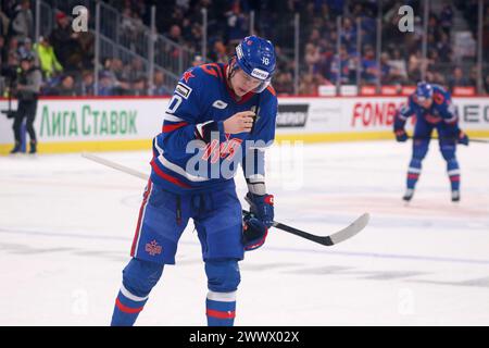 San Pietroburgo, Russia. 25 marzo 2024. Il giocatore DELLO SKA Hockey Club, Zakhar Bardakov (10) visto in azione durante la partita la Kontinental Hockey League, Gagarin Cup, partita 5, 1/4 finale stagione KHL 2023 - 2024 tra SKA San Pietroburgo - Avtomobilist Ekaterinburg alla SKA Arena. (Punteggio finale; SKA San Pietroburgo 4:5 Avtomobilist Ekaterinburg) credito: SOPA Images Limited/Alamy Live News Foto Stock