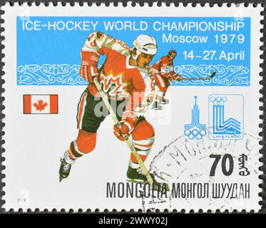 Francobollo cancellato stampato dalla Mongolia, che promuove il World Ice Hockey Championship, Mosca, 1979, circa 1979. Foto Stock