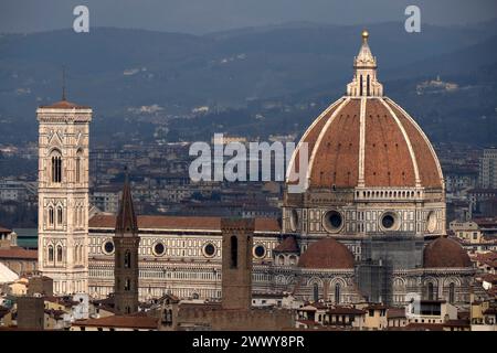 La cupola di firenze brunelleschi vista dalla chiesa di san miniato Foto Stock