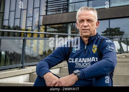 Arnhem, Nederland. 26 marzo 2024. ARNHEM, 26-03-2024, Sportcentrum Papendal, calcio, Eredivisie olandese, stagione 2023/2024, allenatore Vitesse Edward Sturing credito: Pro Shots/Alamy Live News Foto Stock