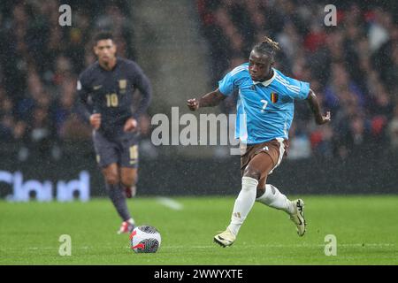 Londra, Regno Unito. 26 marzo 2024. Jeremy Doku del Belgio rompe con la palla durante l'amichevole internazionale Inghilterra vs Belgio allo stadio di Wembley, Londra, Regno Unito, 26 marzo 2024 (foto di Gareth Evans/News Images) a Londra, Regno Unito il 26/3/2024. (Foto di Gareth Evans/News Images/Sipa USA) credito: SIPA USA/Alamy Live News Foto Stock