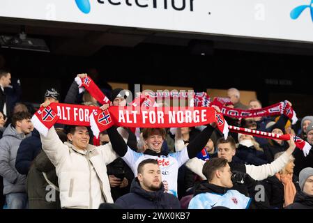 Oslo, Norvegia. 26 marzo 2024. Oslo, Norvegia, 26 marzo 2024: I tifosi norvegesi sono visti prima dell'amichevole internazionale di calcio tra Norvegia e Slovacchia allo stadio Ullevaal di Oslo, Norvegia. (Ane Frosaker/SPP) credito: SPP Sport Press Photo. /Alamy Live News Foto Stock