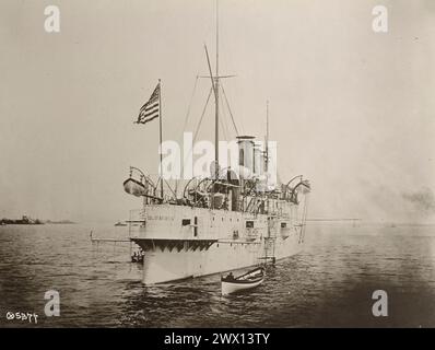 U.S.S. Columbia (C-12) in corso CA. anni '1910-'1930 Foto Stock