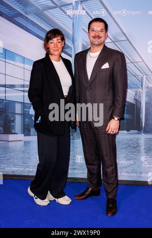 Premiere ARD serie - CharitÃ Esther Bialas und David Grabowski bei der Premiere der 4. Staffel der ARD serie Charite AM 26.03.2024 a Berlino. *** Premiere serie ARD CharitÃ Esther Bialas e David Grabowski alla prima della quarta stagione della serie ARD Charite su 26 03 2024 a Berlino Copyright: XEventpressxKochanx Foto Stock