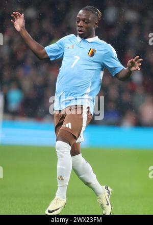 Jeremy Doku (Manchester City) del Belgio in azione durante la partita amichevole internazionale di calcio tra Inghilterra e Belgio allo stadio di Wembley, Londra, U Foto Stock