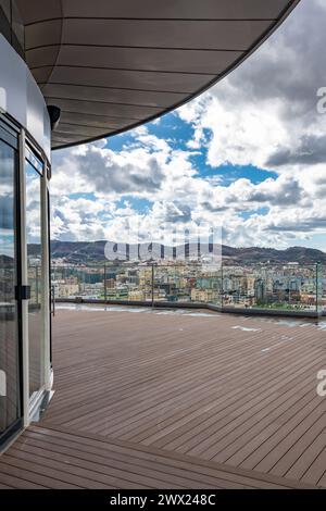 Vista dal balcone su Tirana Foto Stock