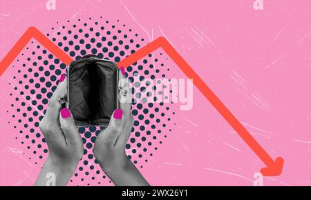 Collage artistico che mostra il portafoglio vuoto, su sfondo rosa con spazio per le copie. Concetto di fallimento e mancanza di denaro. Foto Stock