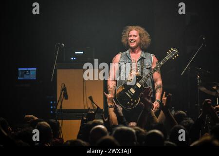 Parigi, Francia. 26 marzo 2024. Jared James Nichols si esibisce al Bataclan di Parigi, in Francia, il 26 marzo 2024. Foto di Christophe Meng/ABACAPRESS.COM credito: Abaca Press/Alamy Live News Foto Stock