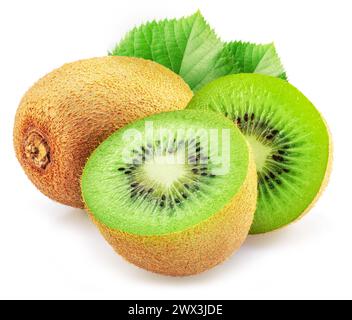 Kiwi e taglio incrociato di kiwi su sfondo bianco isolato. Foto Stock