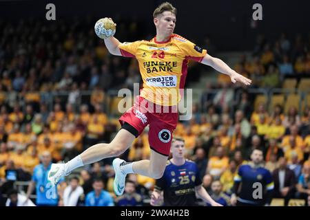 Joachim Lyng ALS (GOG 23) durante la finale della EHF Champions League 1/8 tra GOG e industria Kielce nella Jyske Bank Arena di Odense mercoledì 27 marzo 2024. (Foto: Claus Fisker/Ritzau Scanpix) Foto Stock