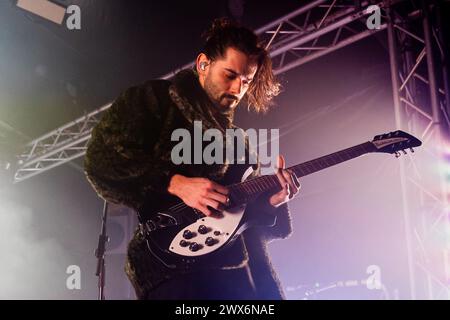 Milano, Italia. 27 marzo 2024. Jan Peteh della band indie rock slovena Joker Out si esibisce dal vivo al Circolo Magnolia di Milano. (Foto di Mairo Cinquetti/SOPA Images/Sipa USA) credito: SIPA USA/Alamy Live News Foto Stock