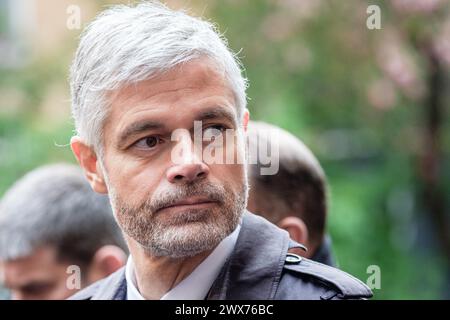 Laurent Wauquiez che si sta battendo per le elezioni europee a sostegno di Francois Xavier Bellamy. Foto Stock